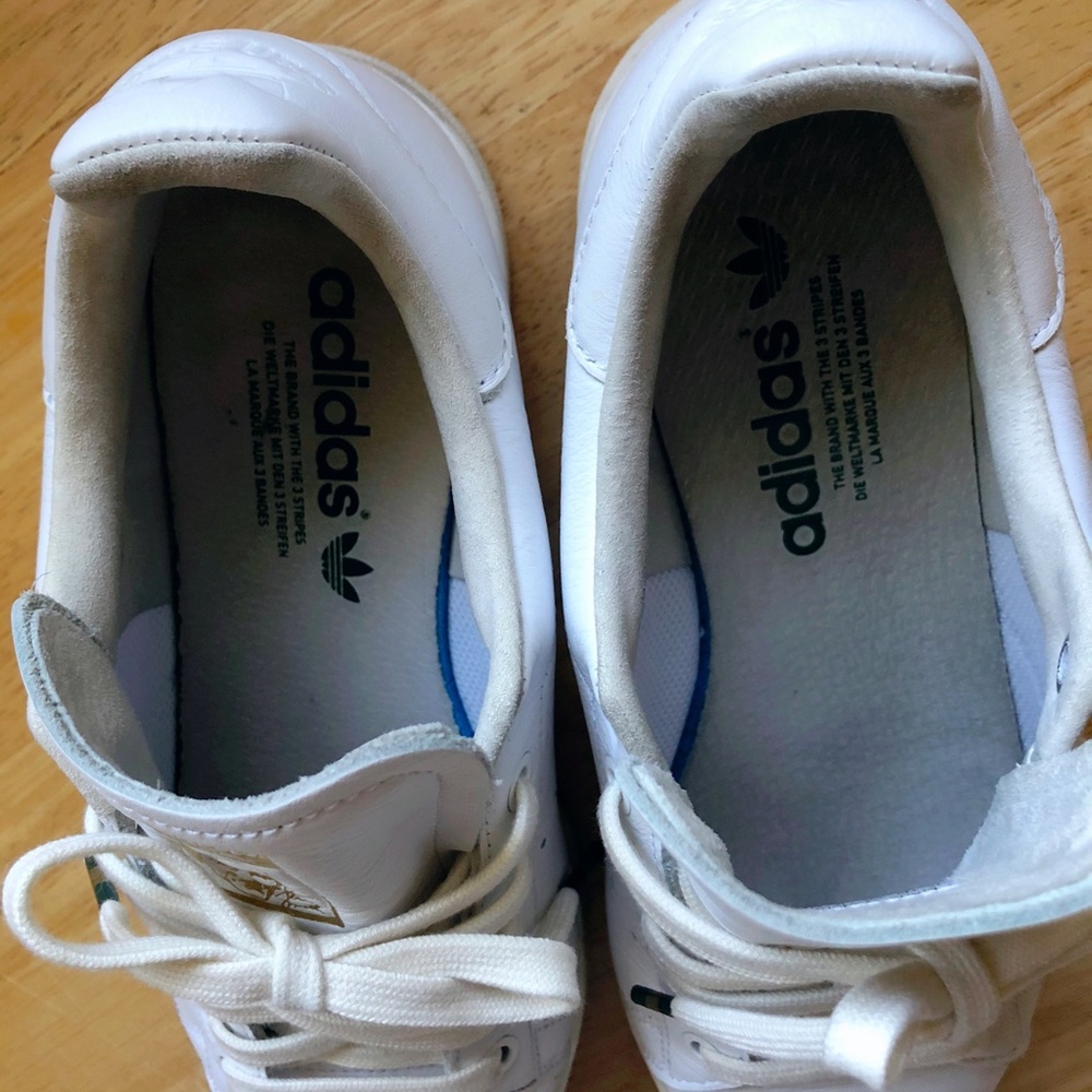 Adidas Stan Smith Sneakers *rare design* (Sz 7) - Picture 4 of 12